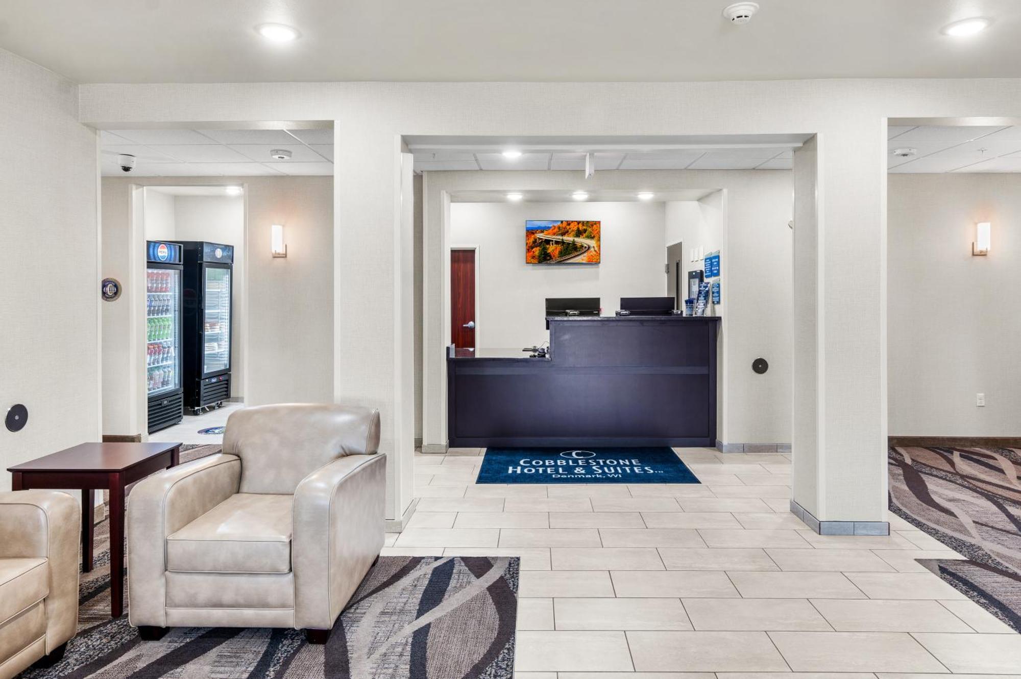 Cobblestone Hotel & Suites - Denmark Extérieur photo