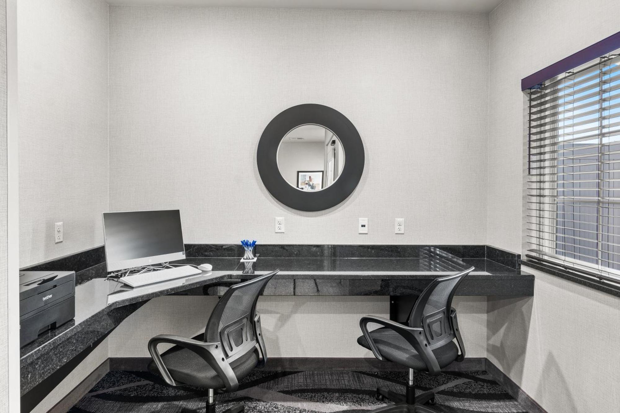 Cobblestone Hotel & Suites - Denmark Extérieur photo