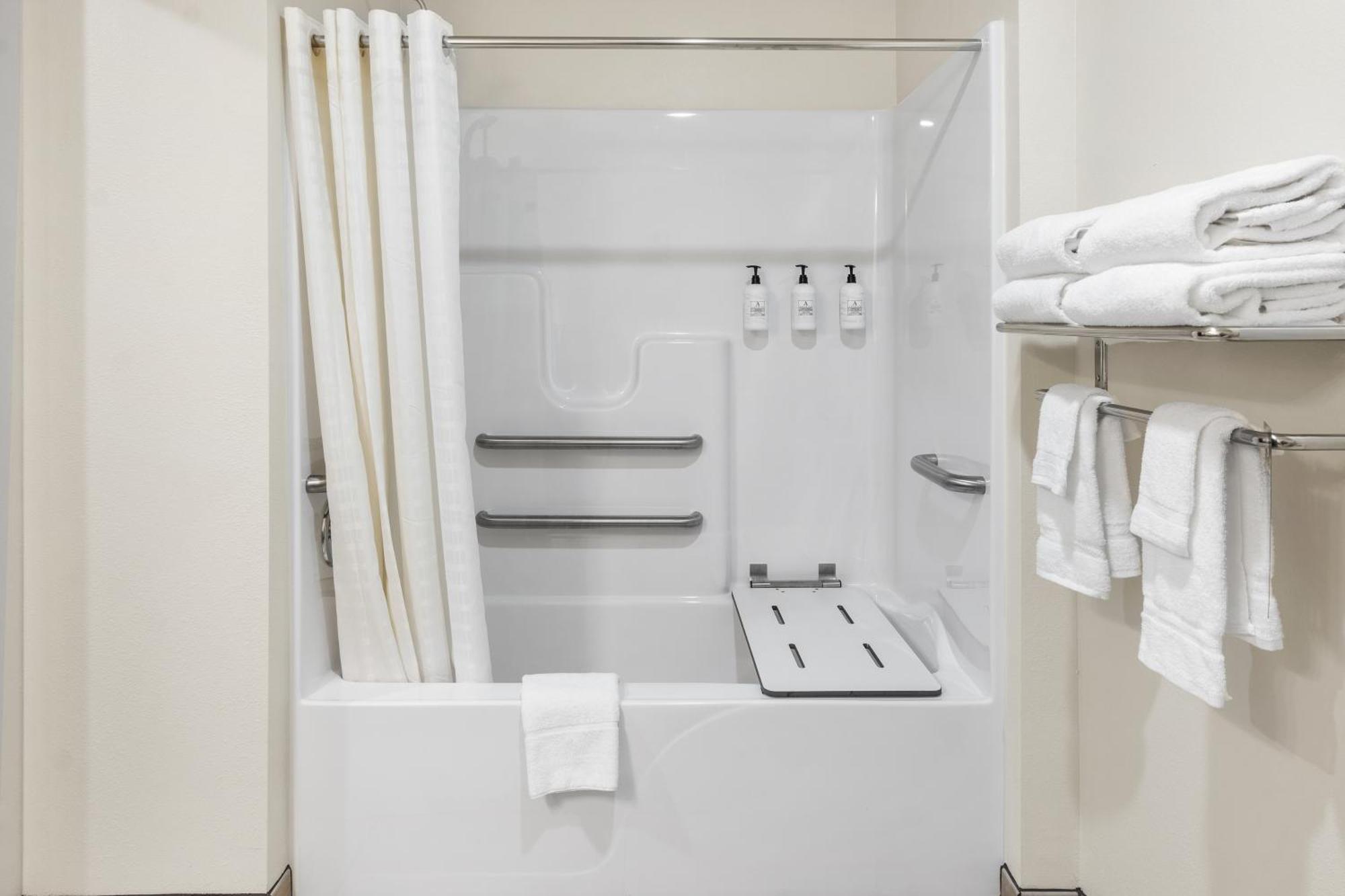 Cobblestone Hotel & Suites - Denmark Extérieur photo